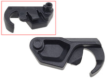 Panel Latch S/D Right