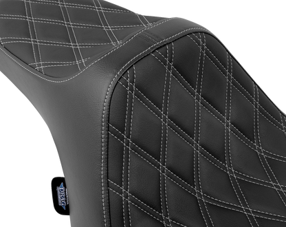 DRAG SPECIALTIES SEATS Predator III Seat - Double Diamond - Silver Stitched - FLT/FLH '23-'24 4686C