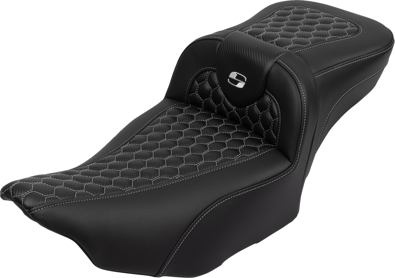 SADDLEMEN Roadsofa™ Extended Reach Seat - with Backrest - Honeycomb - Silver Stitch - FLTR/FLHX '23-'24 823-07-190B5