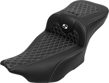 SADDLEMEN Roadsofa™ Extended Reach Seat - with Backrest - Honeycomb - White Stitch - FLTR/FLHX '23-'24 823-07-190B6