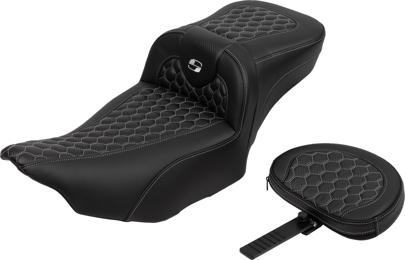 SADDLEMEN Roadsofa™ Extended Reach Seat - with Backrest - Honeycomb - Silver Stitch - FLTR/FLHX '23-'24 823-07-190B5