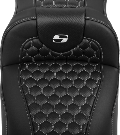 SADDLEMEN Roadsofa™ Extended Reach Seat - with Backrest - Honeycomb - Silver Stitch - FLTR/FLHX '23-'24 823-07-190B5