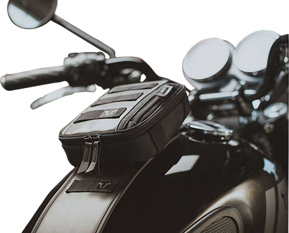 SW-MOTECH Legend Gear Tank Strap System - with LA2 Accessory Bag - BMW '14-'23 BC.TRS.07.512.50200