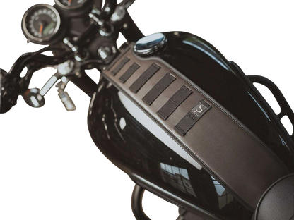 SW-MOTECH Legend Gear Tank Strap System - with LA3 Smartphone Bag - Triumph BC.TRS.11.249.50000