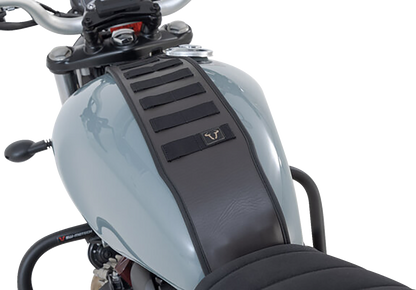SW-MOTECH Legend Gear Tank Strap System - with LA1 Accessory Bag - Triumph '16-'24 BC.TRS.11.667.50100