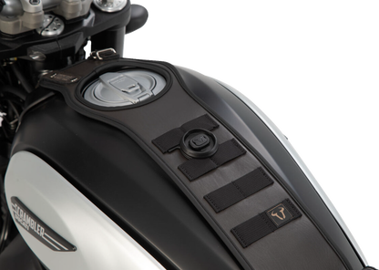 SW-MOTECH Legend Gear Tank Strap System - with LA3 Smartphone Bag - BMW BC.TRS.07.512.50000