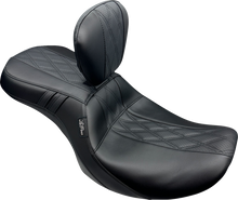 LE PERA Outcast Seat - With Backrest - GT2 Inlay - FLH/FLT '23-'25 LV-997BRGT2