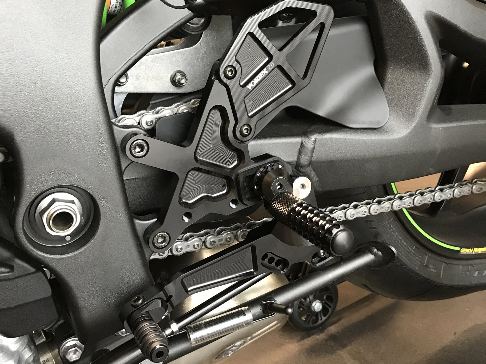 Rear Set Complete Blk Kaw