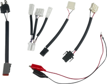 CUSTOM DYNAMICS Adapter Kit - Replacement/Lighting Product Test Case TEST-CASE-ADD-1