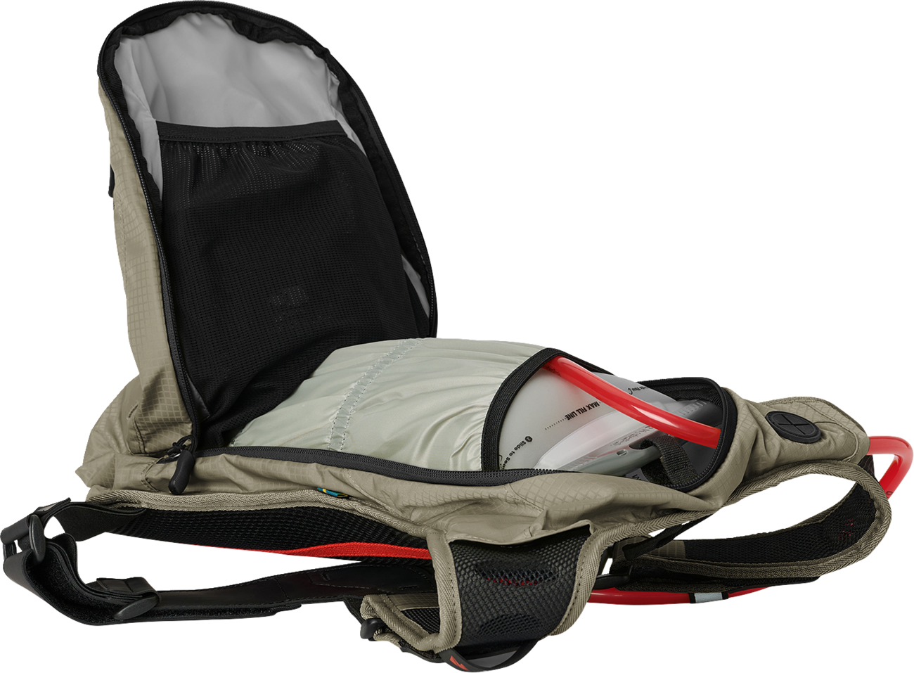 USWE Outlander Hydration Pack - 9L - Sand 5209077021