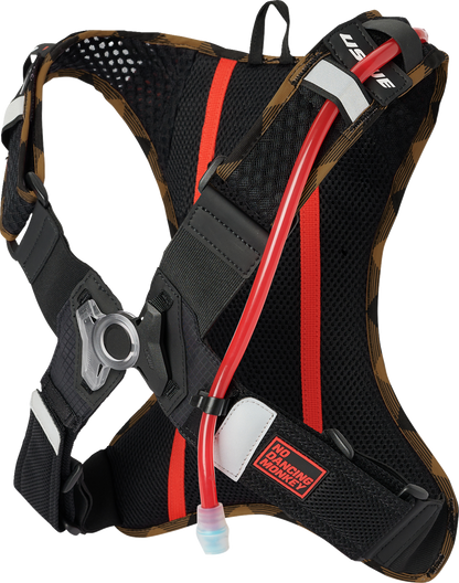USWE Outlander Hydration Pack - 2L - Flannel Bronze/Black 5202076049