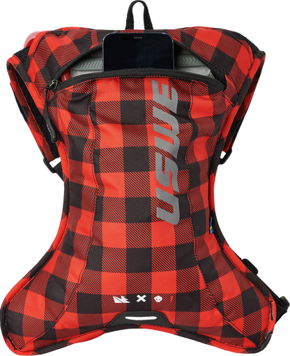 USWE Outlander Hydration Pack - 2L - Flannel Red/Black 5202076048