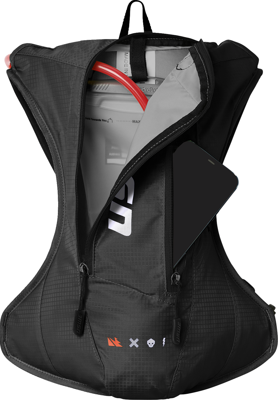USWE Outlander Hydration Pack - 4L - Black 5204077001