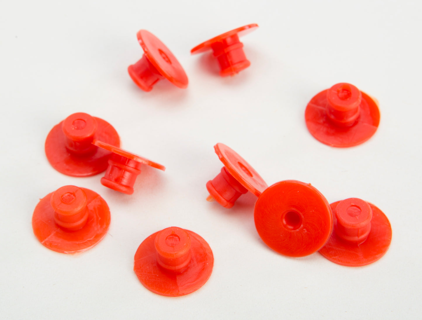 Red Snaps For Breath Deflector Gm 44/Md 04
