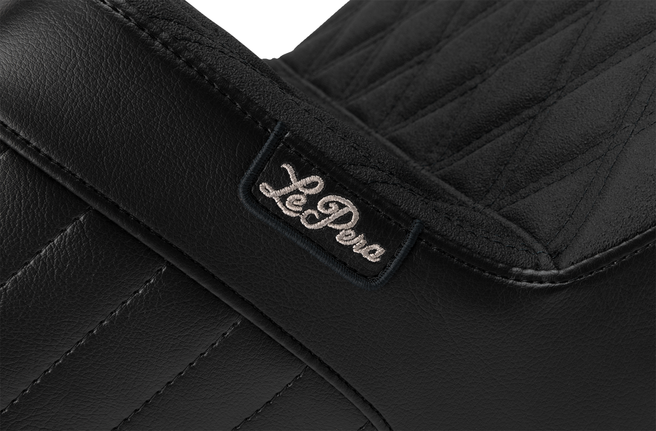 LE PERA Kickflip Seat - Double Diamond Stitch w/ Gripp Tape - FLH/FLT '23-'25 LV-597DDGP