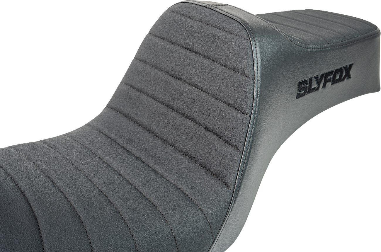 SLYFOX High Noon Seat - Vinyl - Classic Stitch - Black Logo - Dyna '06-'17 4694A-slyfox