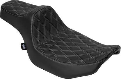 DRAG SPECIALTIES SEATS Extended Reach Predator III Seat - Vinyl - Silver Double Diamond Stitch - FLT/FLH '23-'25 4706C