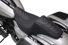 MUSTANG Signature Series Squareback™ Seat - Gripper Vinyl - Chevron - Gunmetal Stitch - FLH/FLT '23-'25 76324GM
