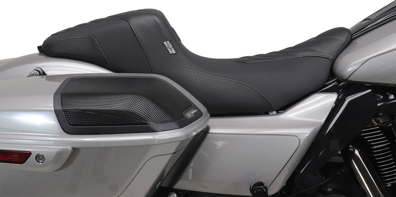 MUSTANG Signature Series Squareback™ Seat - Gripper Vinyl - Chevron - Gunmetal Stitch - FLH/FLT '23-'25 76324GM