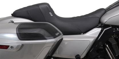 MUSTANG Signature Series Squareback™ Seat - Gripper Vinyl - Chevron - Gunmetal Stitch - FLH/FLT '23-'25 76324GM
