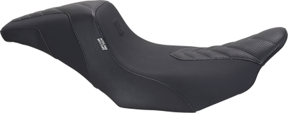 MUSTANG Signature Series Squareback™ Seat - Gripper Vinyl - Chevron - Gunmetal Stitch - FLH/FLT '23-'25 76324GM