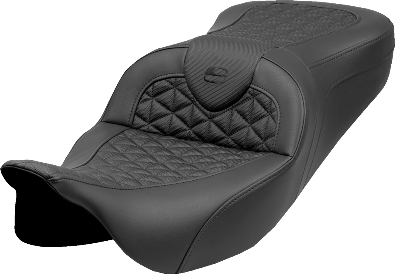 SADDLEMEN RoadSofa™ Tri Gripper Seat - Standard Reach - w/o Backrest - FLH/FLT '08-'25 808-07B-21000