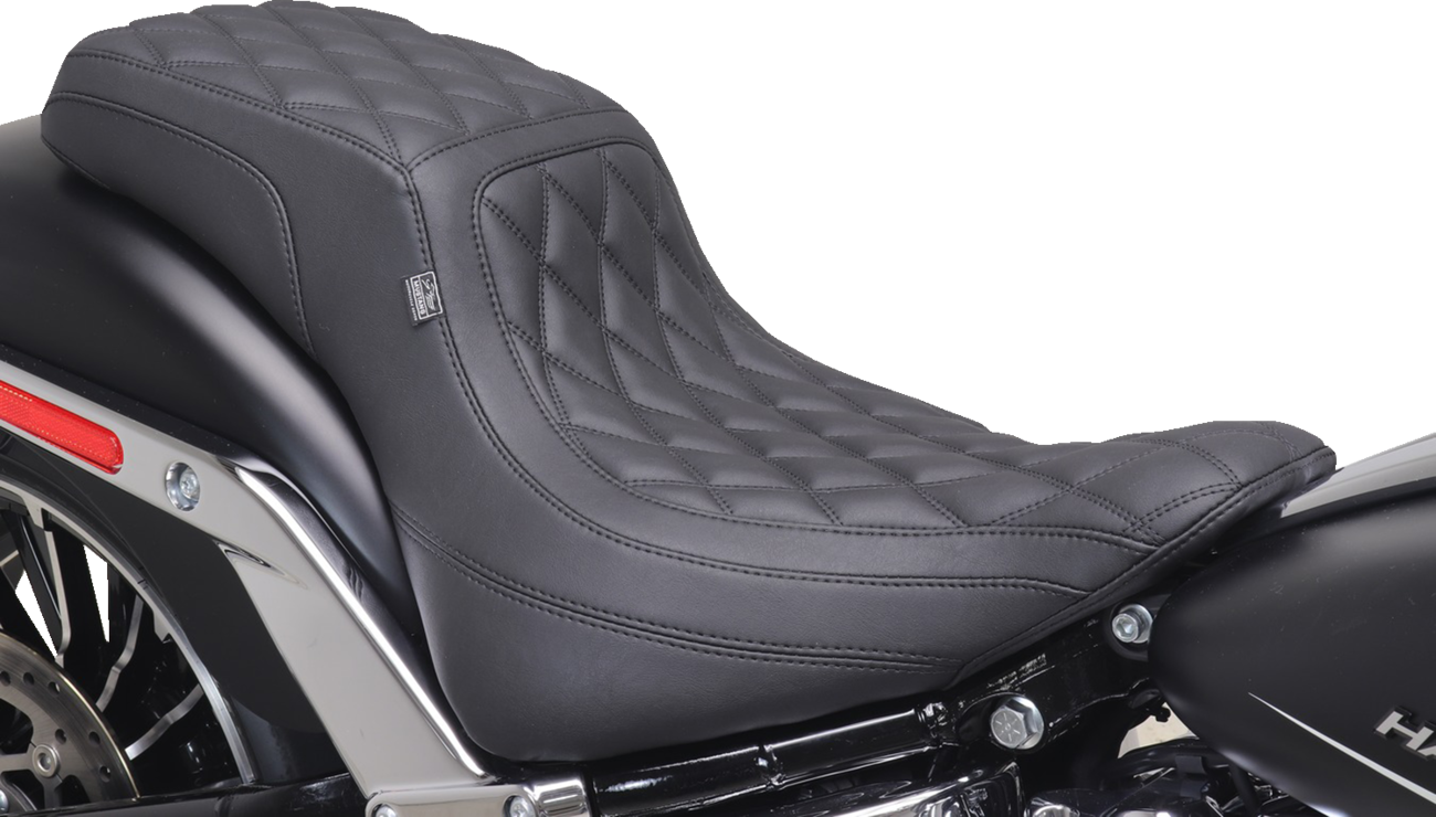 MUSTANG One-Piece/2-Up Squareback Seat - Double Diamond - Black Stitch - FXBR '23-'25 86006