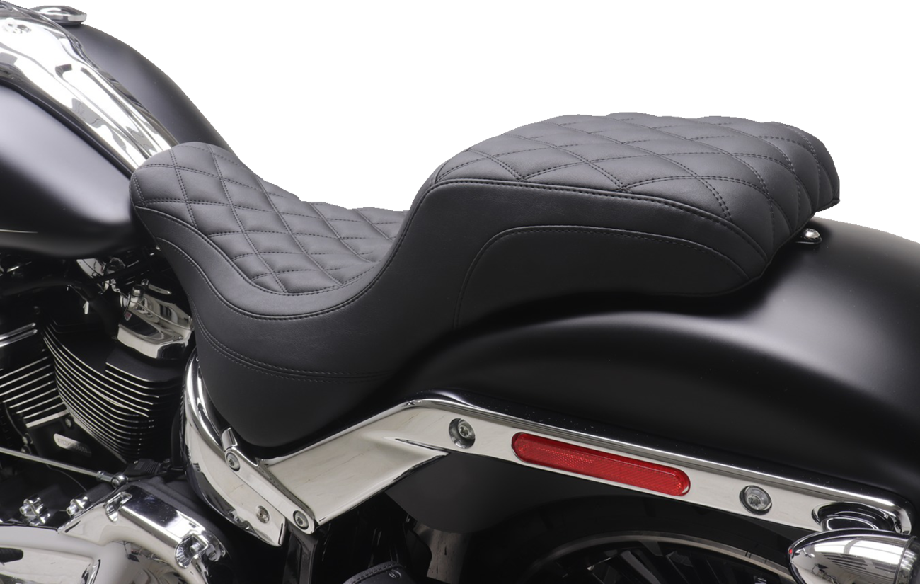 MUSTANG One-Piece/2-Up Squareback Seat - Double Diamond - Black Stitch - FXBR '23-'25 86006