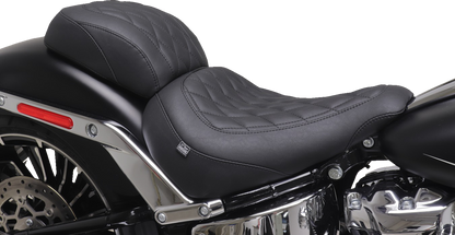 MUSTANG Wide Tripper™ Passenger Seat - Diamond - Black Stitch - FXBR '23-'25 85213