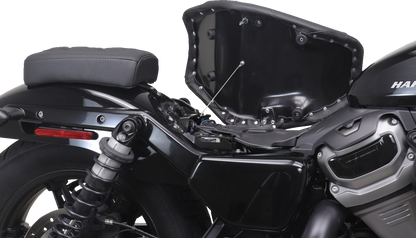 MUSTANG Tripper™ Solo Seat - Double Diamond - Nightster '22-'25 83100
