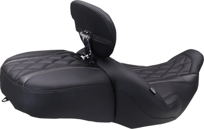 MUSTANG Deluxe One-Piece, 2-Up Seat - Diamond - Black Stitch - FLT/FLH '23-'25 89411