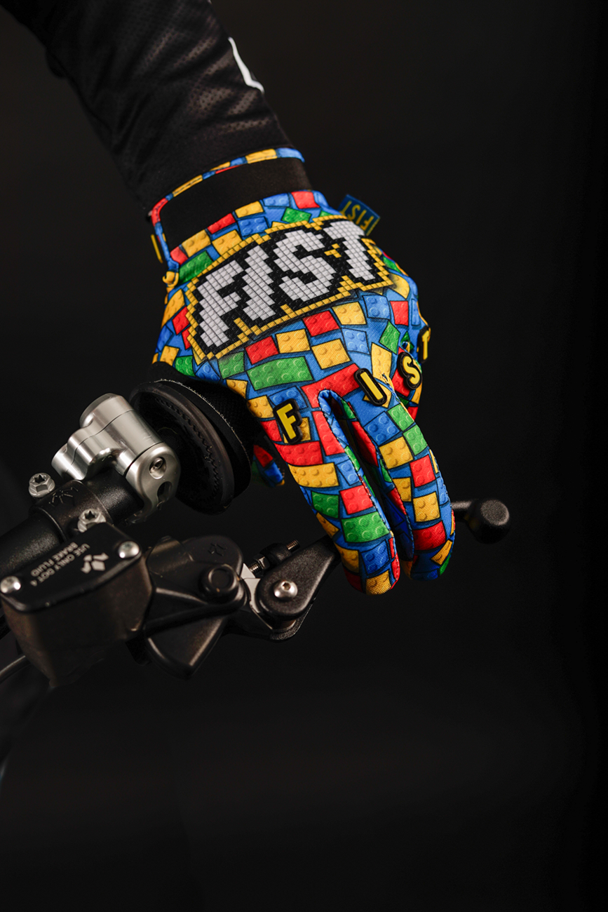 FIST HANDWEAR Strapped Build Gloves - XS F-GS-01516-XS