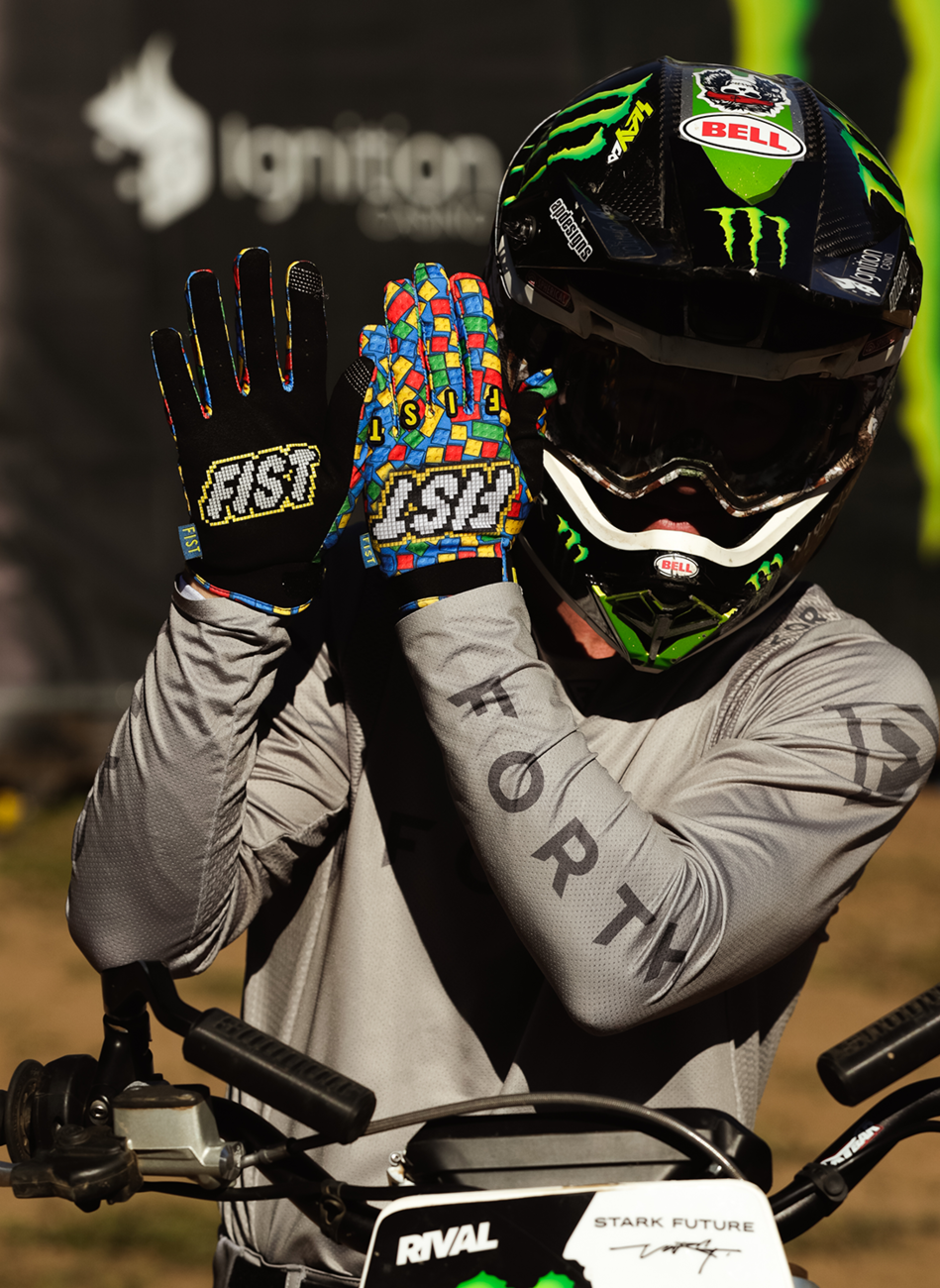 FIST HANDWEAR Strapped Build Gloves - 2XL F-GS-01516-2XL
