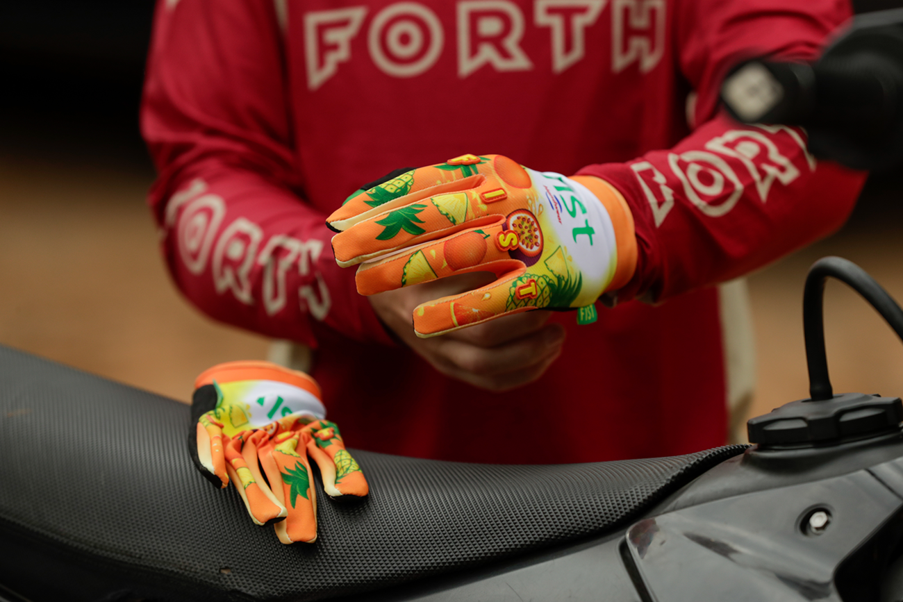 FIST HANDWEAR Strapped Fruit Punch Gloves - Small F-GS-01518-S