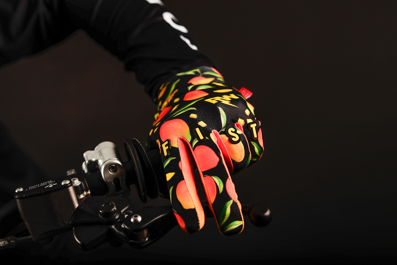 FIST HANDWEAR Strapped R-Willy Red Label Mango Madness Gloves - XS F-GS-01521-XS