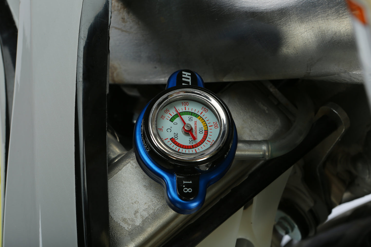 Radiator Cap W/ Temperature Gauge   Japanese Models
