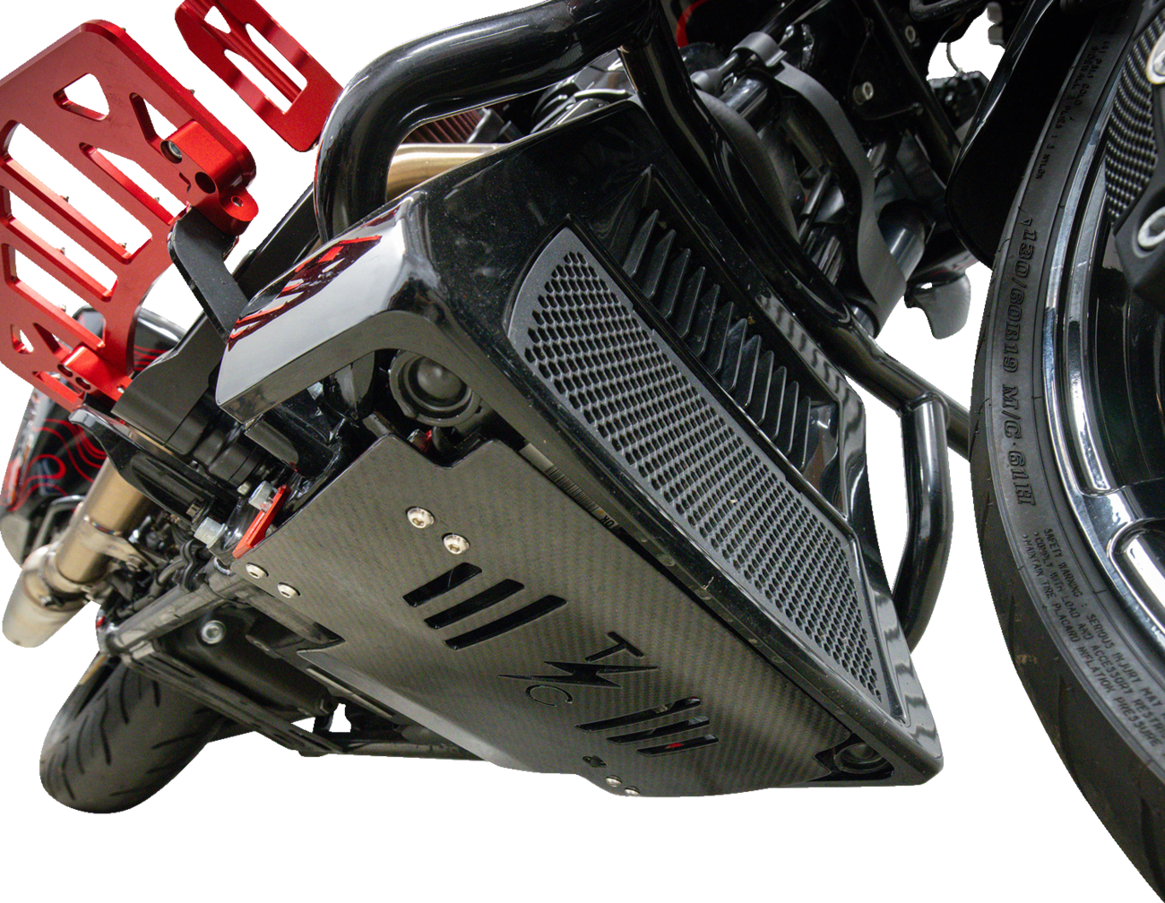 THRASHIN SUPPLY CO. Skid Plate - Carbon Fiber/Gloss - With Red Brackets - FLHX/FLTRX TSC-3034-2