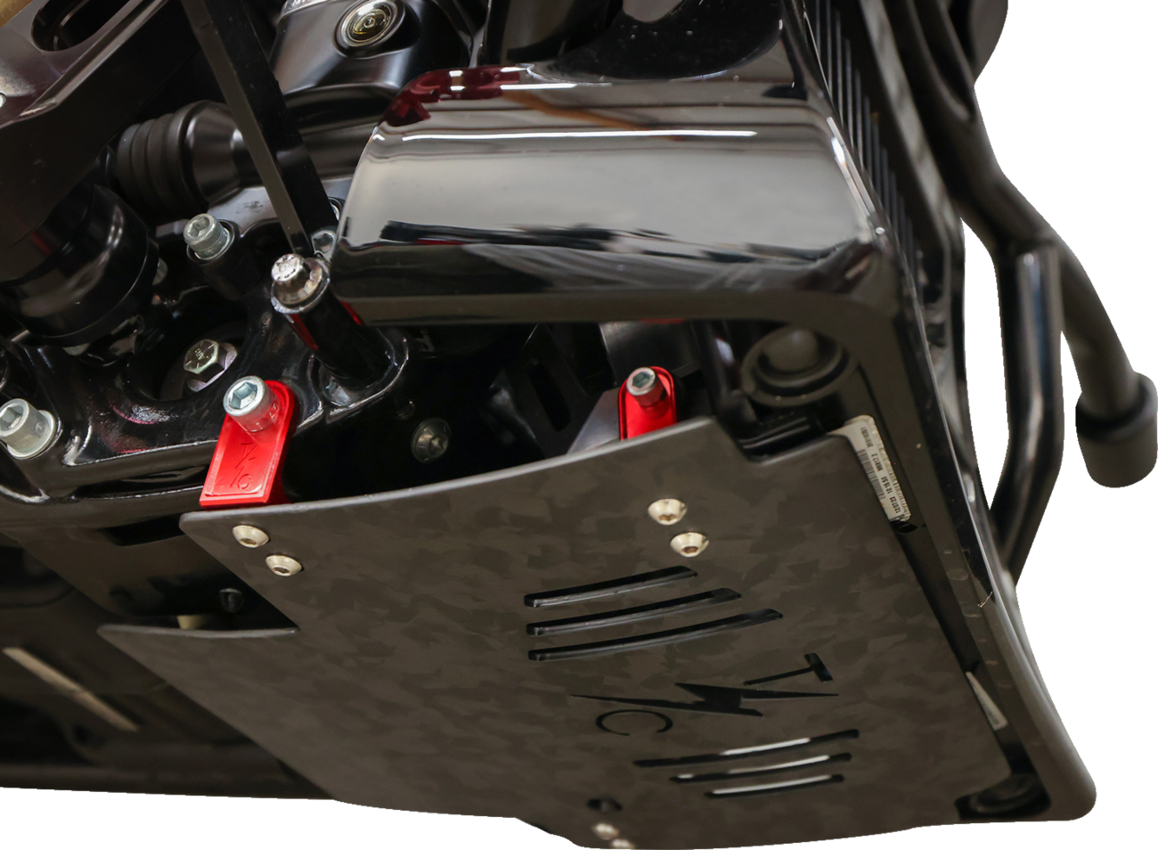 THRASHIN SUPPLY CO. Skid Plate - Carbon Fiber/Forged - With Red Brackets - FLHX/FLTRX TSC-3035-2