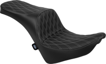DRAG SPECIALTIES SEATS Freedom Seat - Vinyl - Double Diamond Silver Stitch - FL/FX '18-'25 4719C
