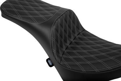 DRAG SPECIALTIES SEATS Freedom Seat - Vinyl - Double Diamond Silver Stitch - FL/FX '18-'25 4719C