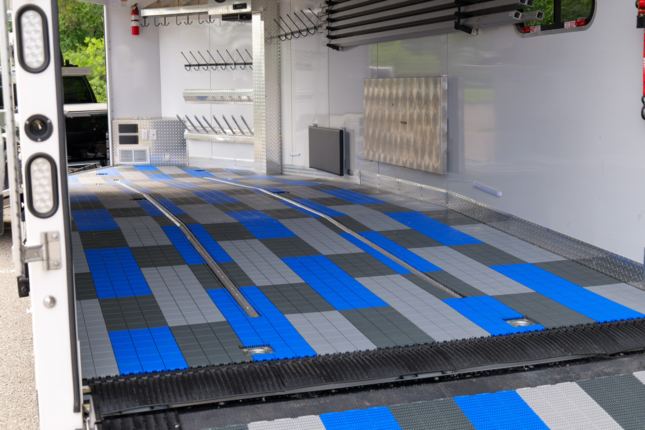 CALIBER ProTech Flooring - Smooth - Blue - 8 Piece 13612-4