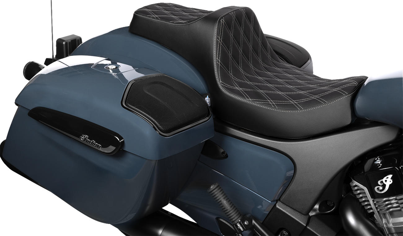 DRAG SPECIALTIES SEATS Predator III 2-Up Seat - Vinyl - Double Diamond - Silver Stitch - Chieftain '25/Challenger '20-'25 4720C