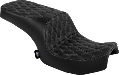 DRAG SPECIALTIES SEATS Freedom Seat - Vinyl - Double Diamond Silver Stitch - Challenger '20-'25/Chieftain '25 4722C