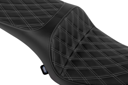 DRAG SPECIALTIES SEATS Freedom Seat - Vinyl - Double Diamond Silver Stitch - Challenger '20-'25/Chieftain '25 4722C
