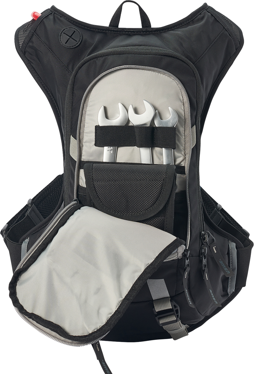 USWE Moto Hydration Pack - 8L - Black/Gray 5208099001