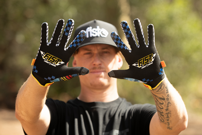 FIST HANDWEAR Strapped Speedway Gloves - Medium F-GS-01759-M