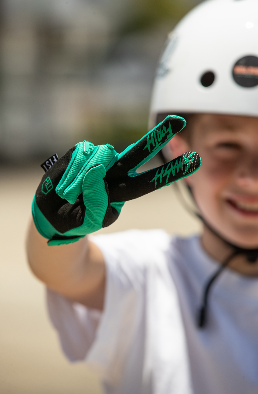 FIST HANDWEAR Youth Strapped Stocker Jade Gloves - Large F-GSY-01775-L