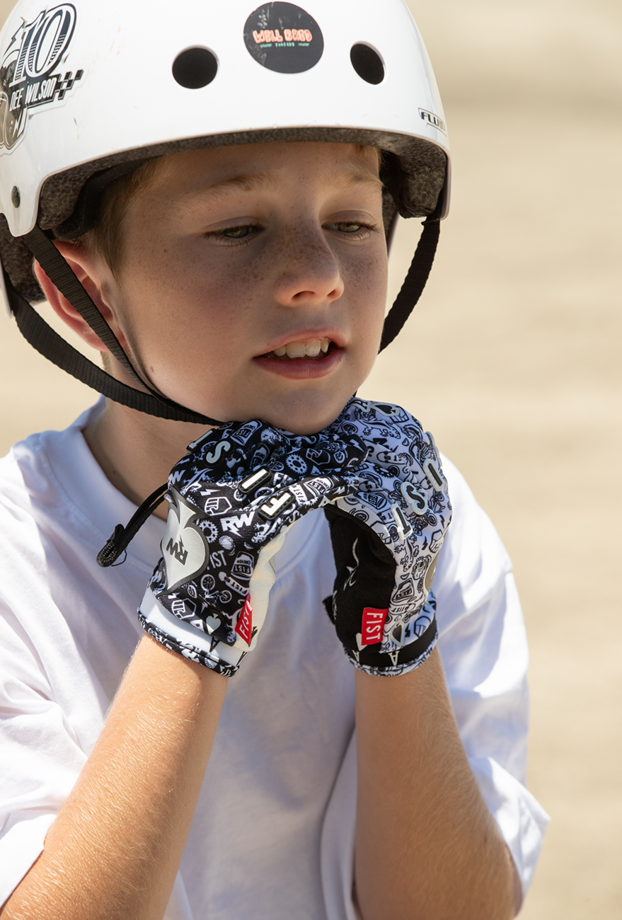 FIST HANDWEAR Lil Fists Strapped R-Willy Ace Gloves - Large F-GLF-01752-L