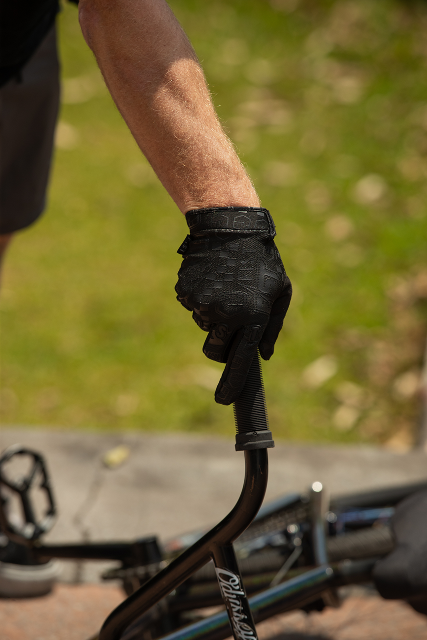 FIST HANDWEAR Strapped Smash Forth Gloves - Large F-GS-01763-L