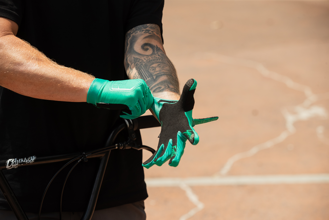 FIST HANDWEAR Strapped Stocker Jade Gloves - 2XS F-GS-01775-XXS